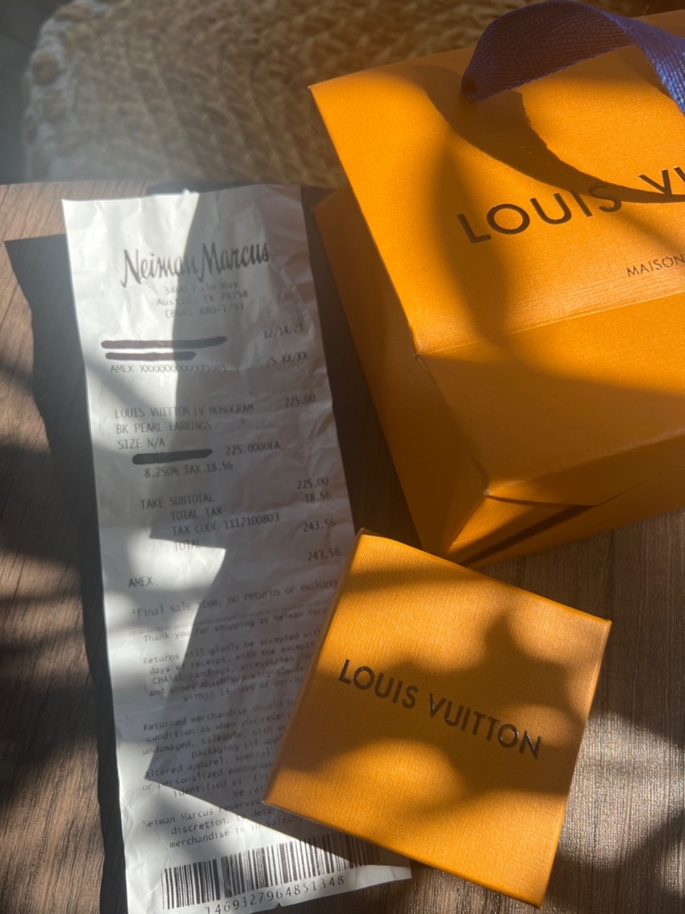 LV Black and Silver Pearl Drop Earrings - Picture 5 of 5